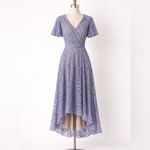 Elegant Lace Midi Dress in Lavender - size 4 nwt